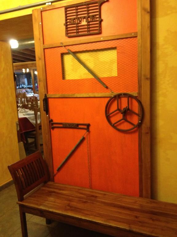 Hosteria San Emeterio Isla Exterior photo